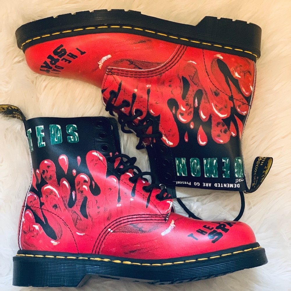 NIB RARE Dr. Martens